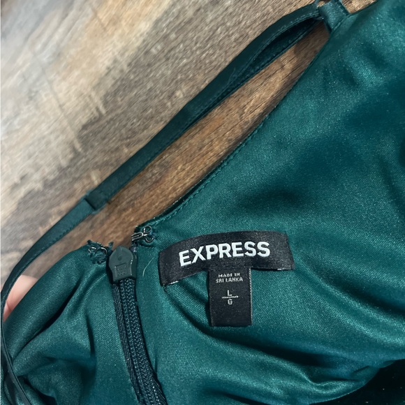 Express Green Velvet Midi Dress with Slit - Picture 4 of 6